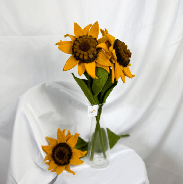 Fair-Trade Handmade Felt Sunflower Stem – Yellow Wool Bloom – Eco-Friendly Floral Decor