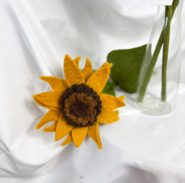 Fair-Trade Handmade Felt Sunflower Stem – Yellow Wool Bloom – Eco-Friendly Floral Decor - Image 3